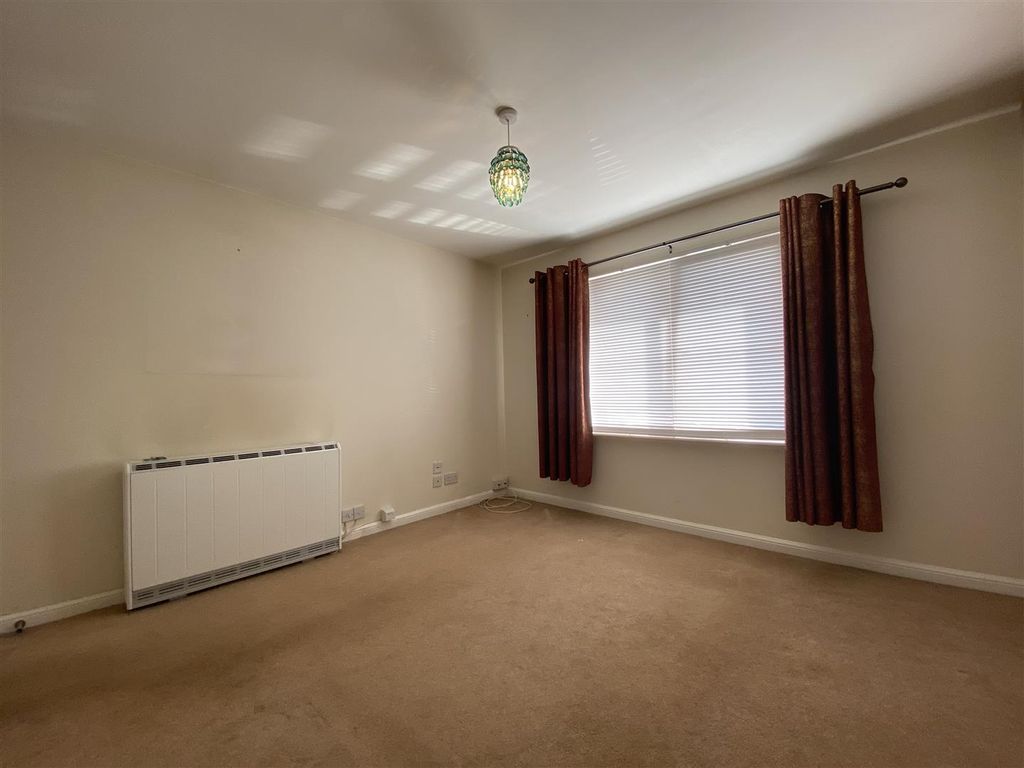 Additional image 5 of 2 bed flat to rentKings Court, South William St, Perth PH2