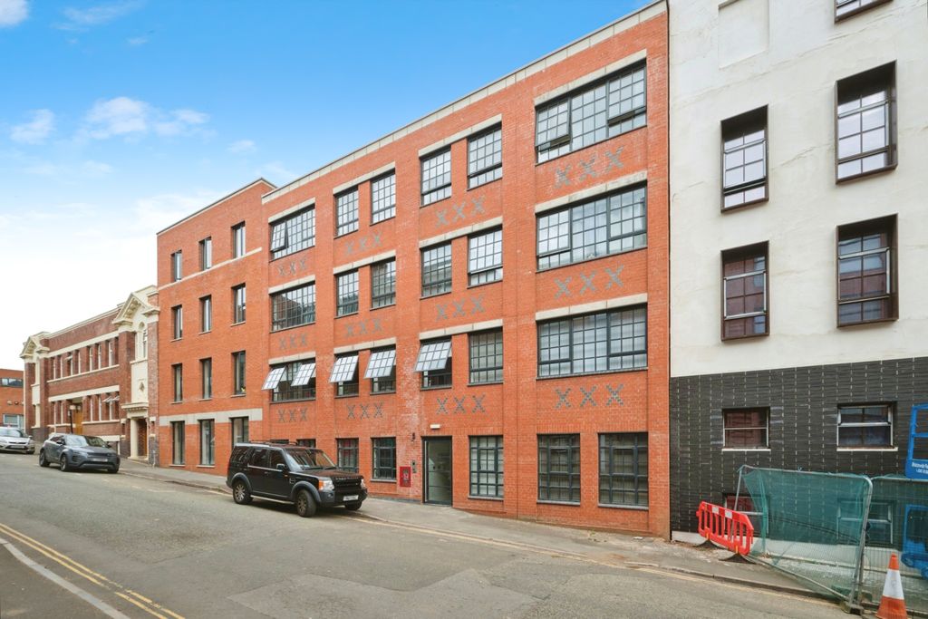 Property photo 1 of 17 Camden Street