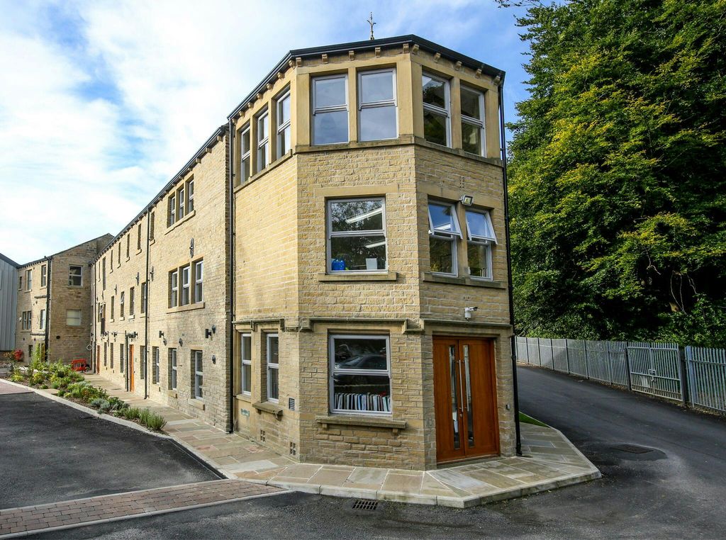 Property photo 1 of 8 Pv2_Preview.Jpeg