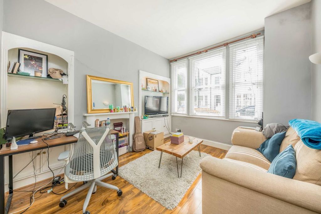 Property photo 2 of 5