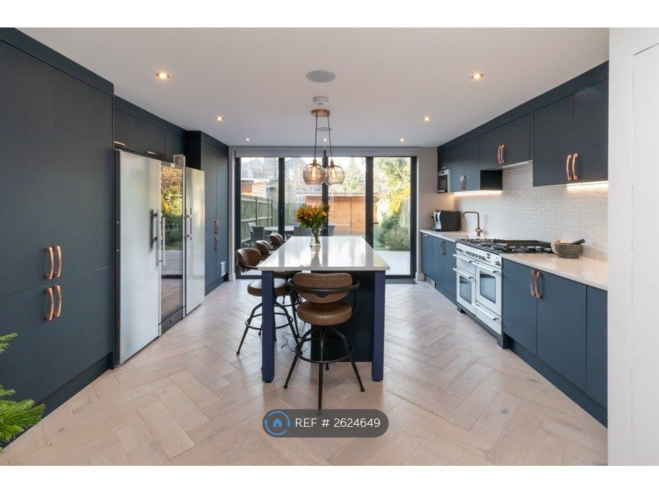 Property photo 1 of 16 Kitchen