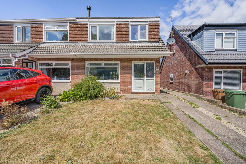 Property photo 1 of 28