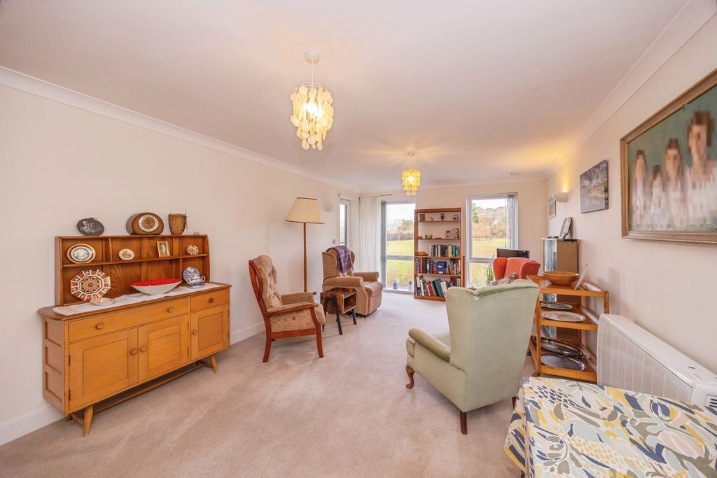 Property photo 2 of 21 Pbox-Img.Jpg