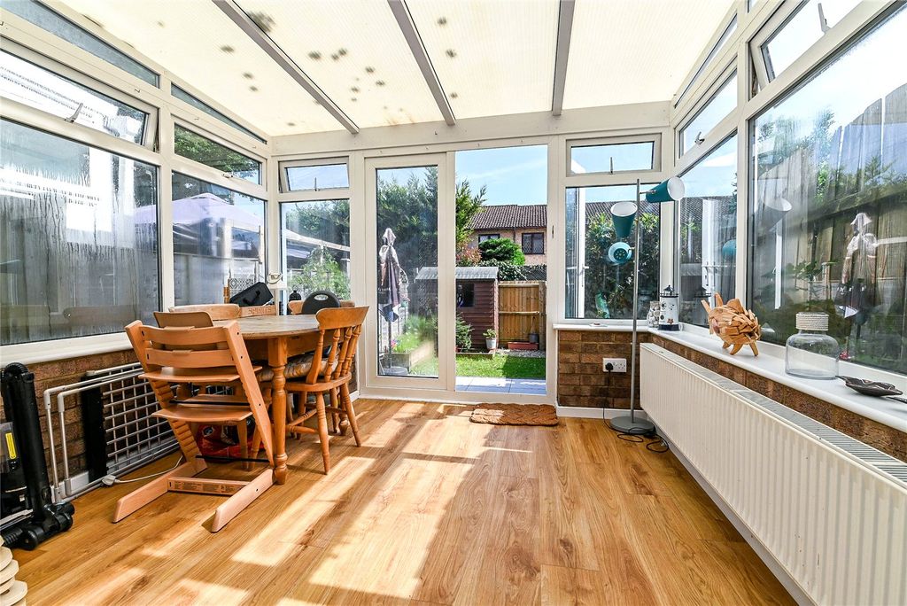 Property photo 3 of 17 Picture No. 05