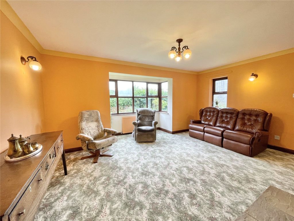 Property photo 3 of 26 Picture No. 06