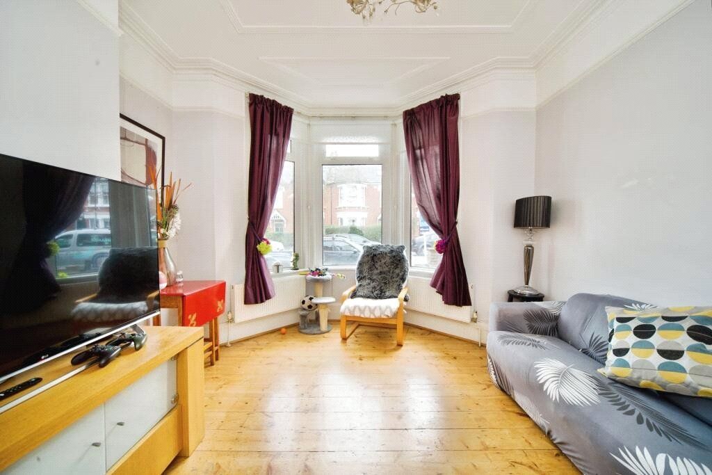 Property photo 2 of 17 Picture No. 04