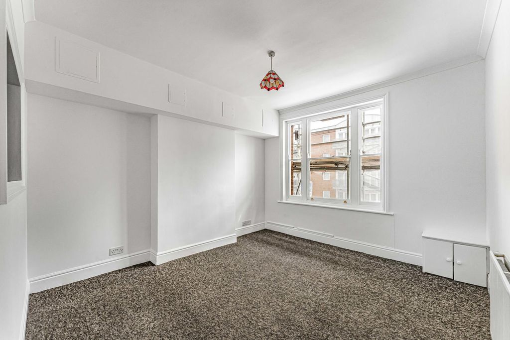 Property photo 1 of 9 Reception Room