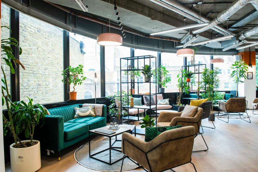 Property photo 1 of 13 Bm Breakout Space 2.Jpg