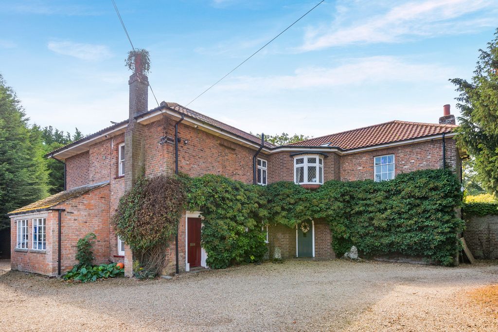 Property photo 1 of 39