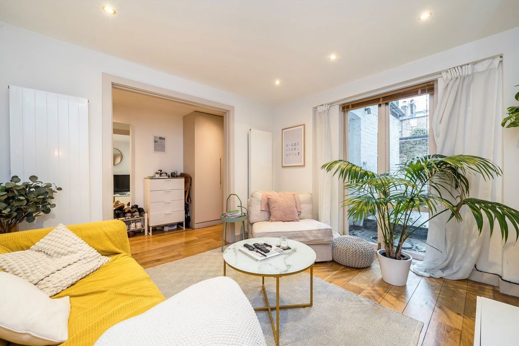 Property photo 2 of 5