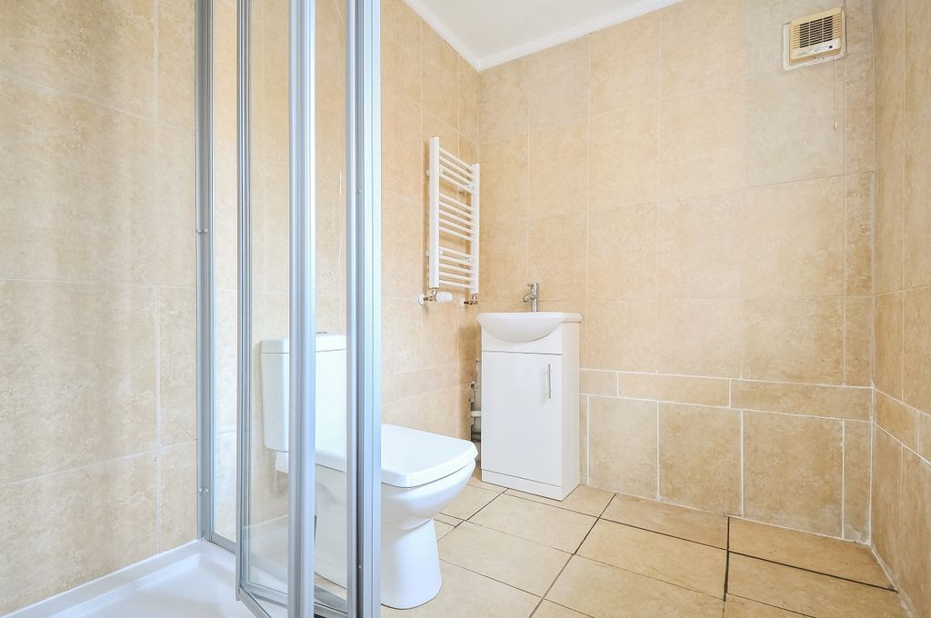 Property photo 2 of 11 Shower Room
