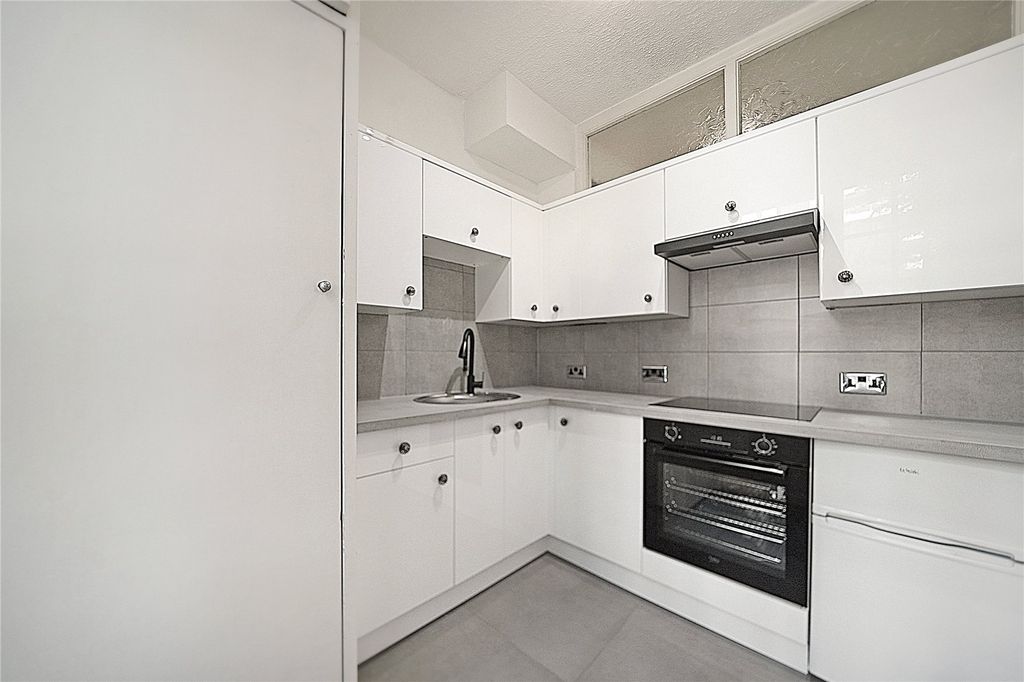 Property photo 3 of 26 Picture No. 60