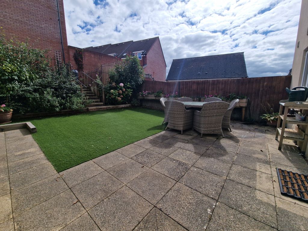Property photo 2 of 23 Rear Garden
