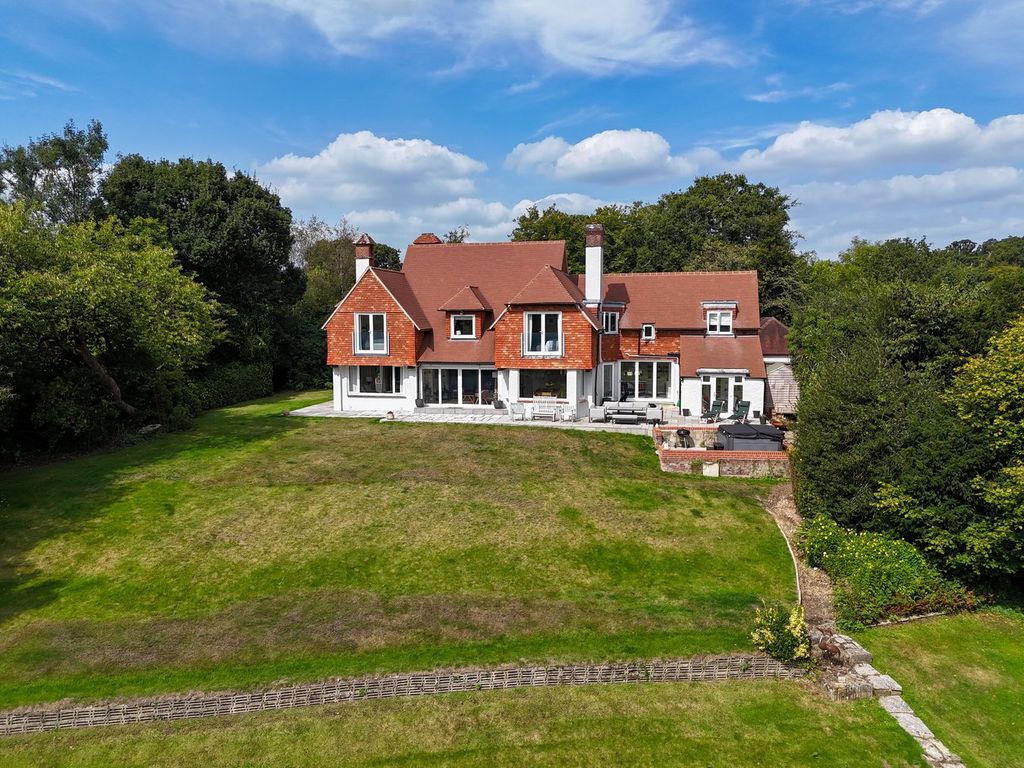 Property photo 3 of 19