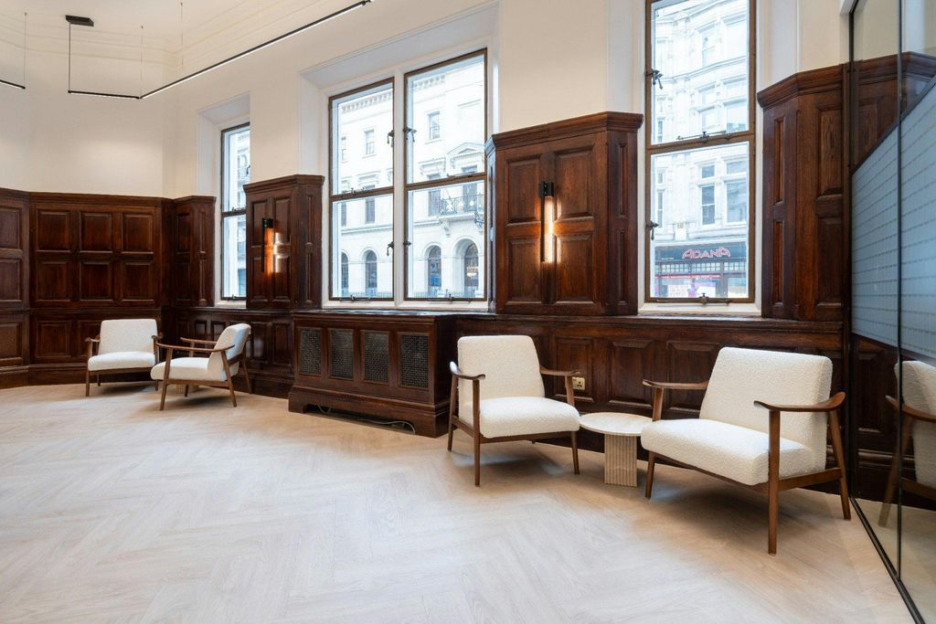 Property photo 1 of 8 Breakout Space