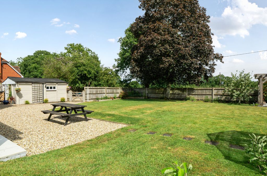 Property photo 1 of 25 1469816-31-6A1F0d...