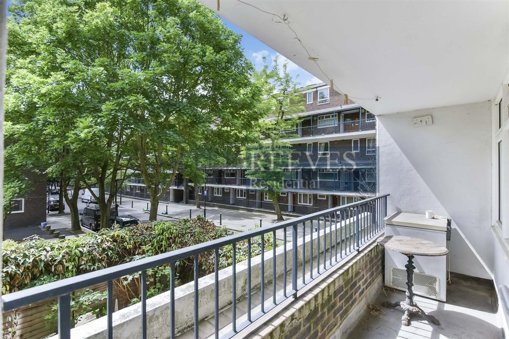 Property photo 2 of 9 Balcony.Jpg
