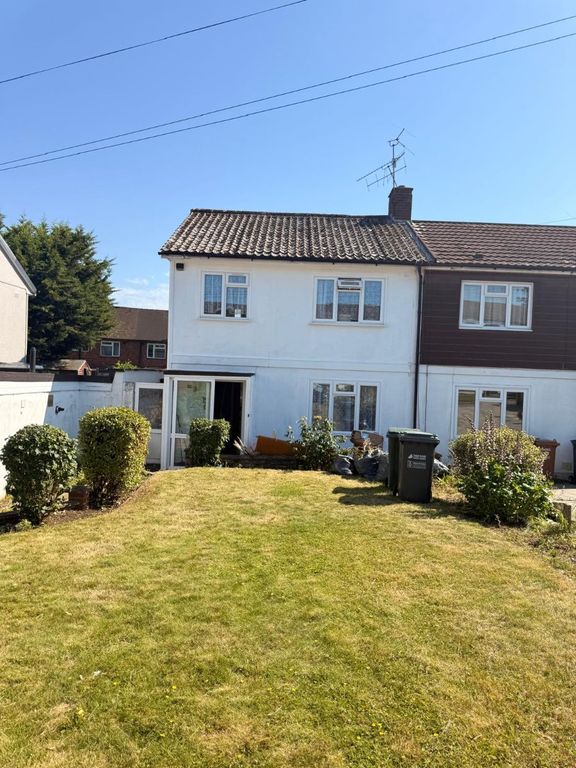 Property photo 2 of 20