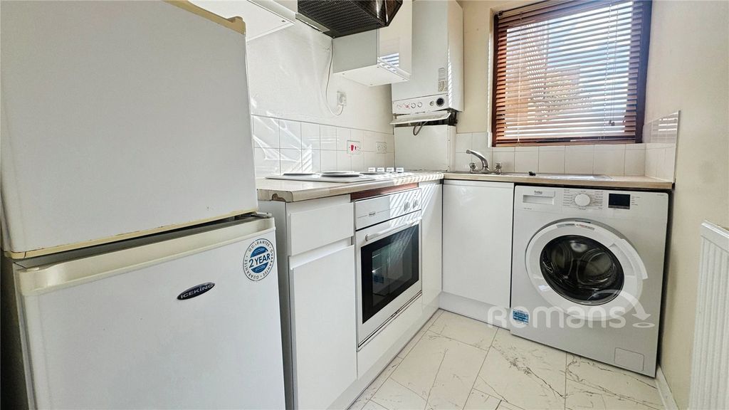 Property photo 3 of 7 Picture No. 22