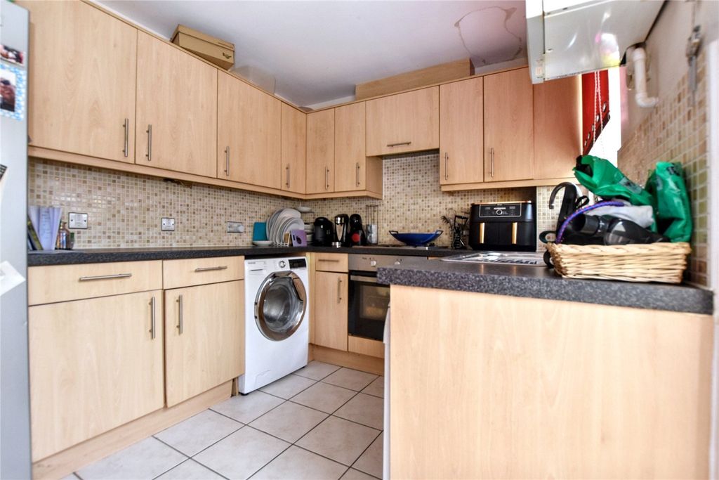Property photo 2 of 15 Picture No. 02