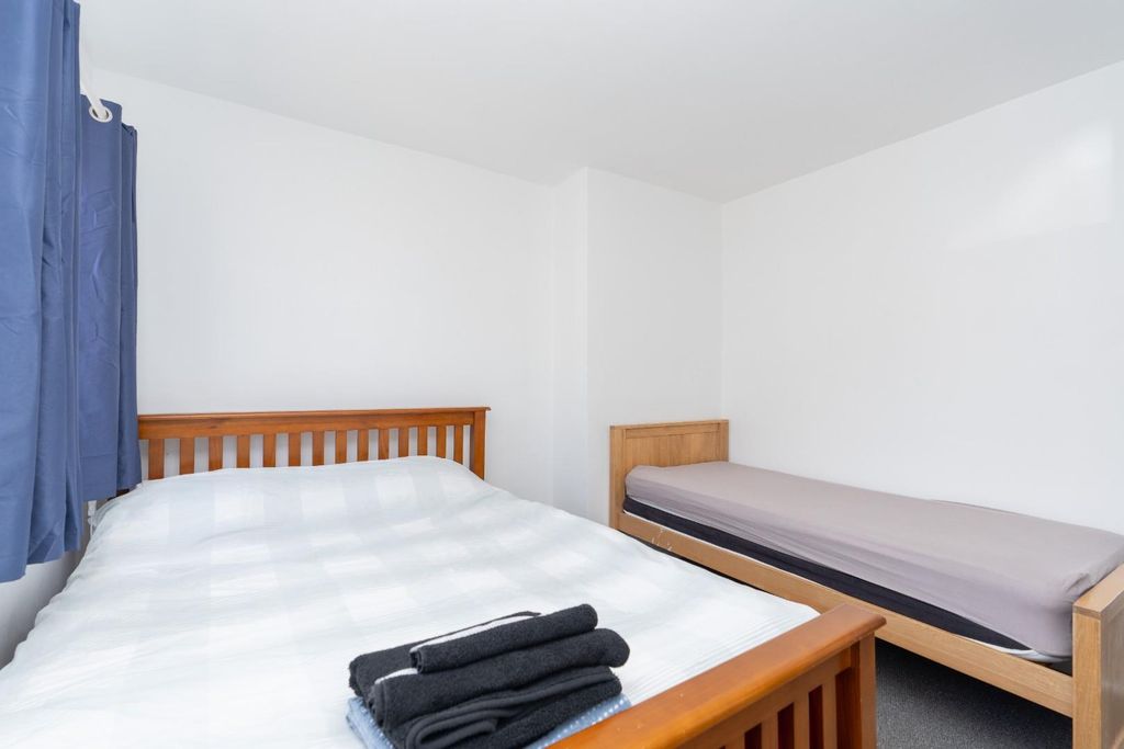 Property photo 3 of 14 Laburnum Road 04643.Jpg