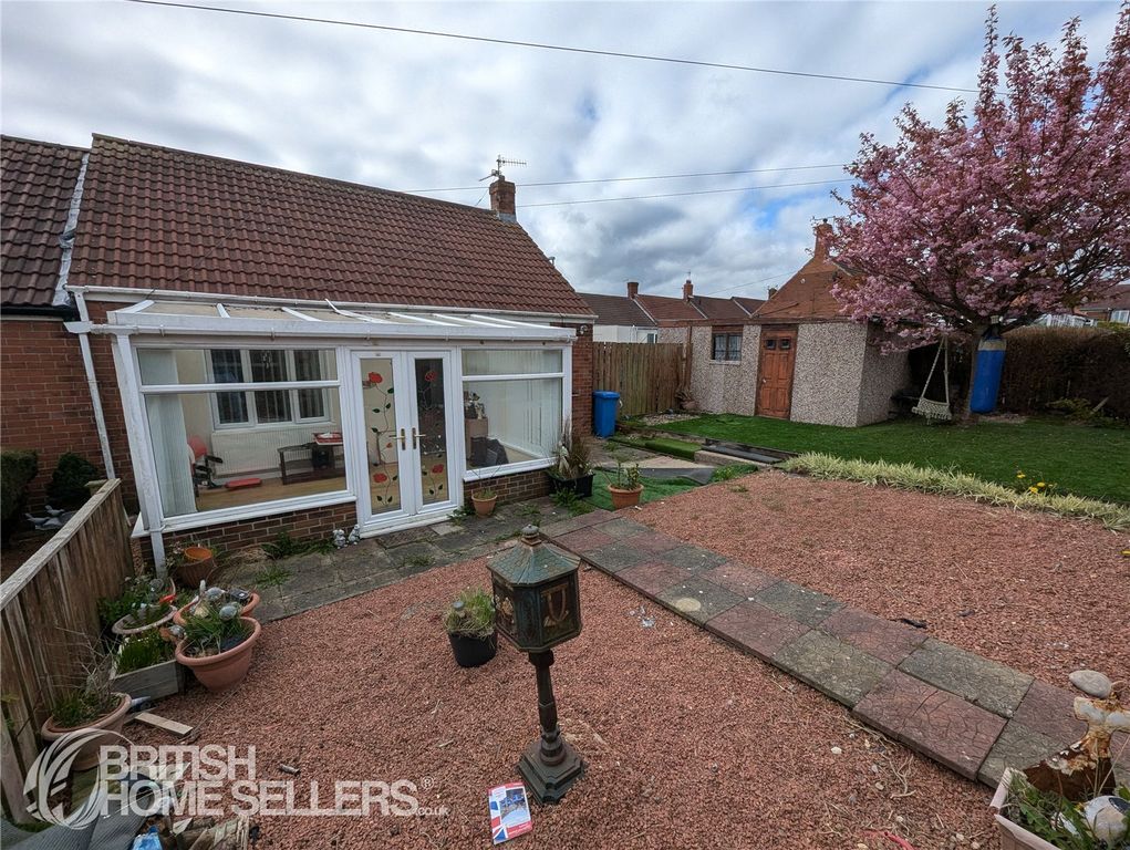 Property photo 2 of 15 Picture No. 32