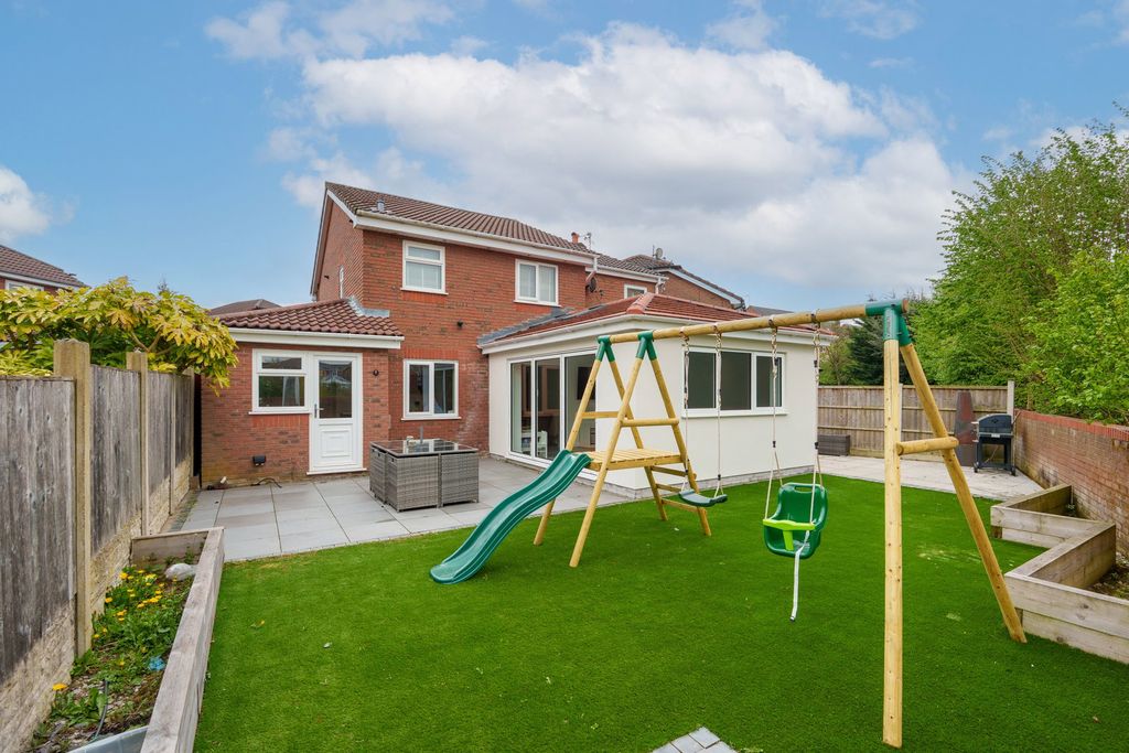 Property photo 2 of 37