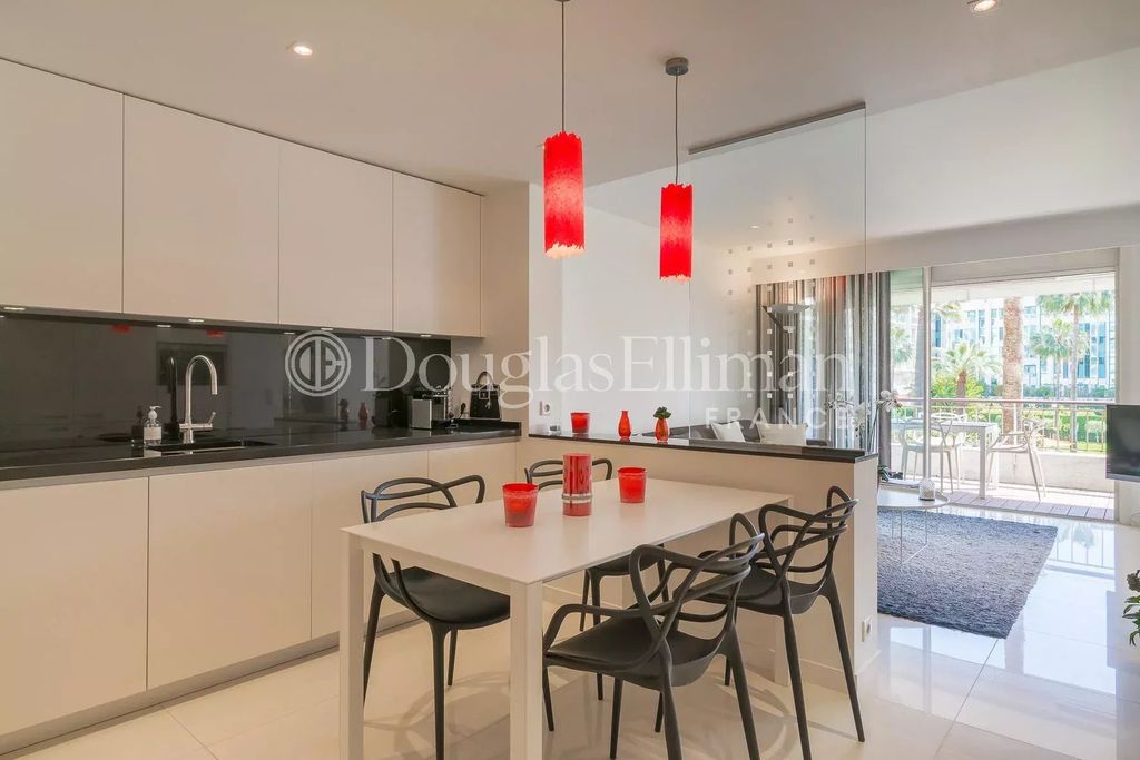 Property photo 3 of 4