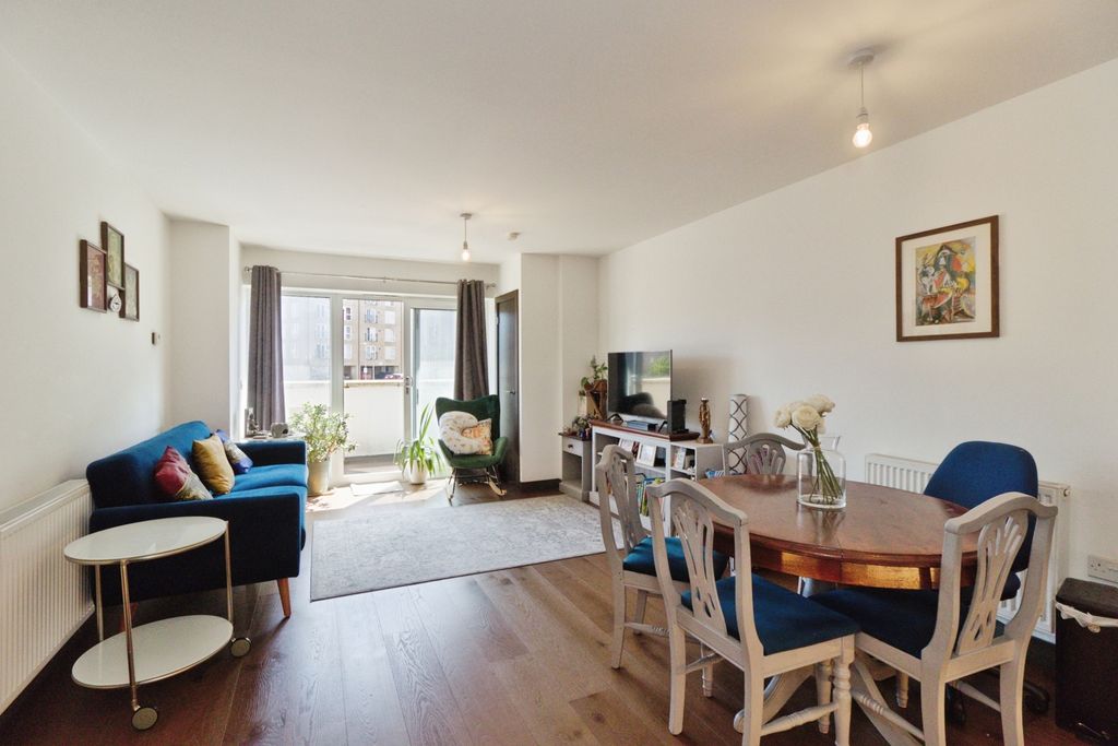 Property photo 2 of 14 Pbox-Img.Jpg