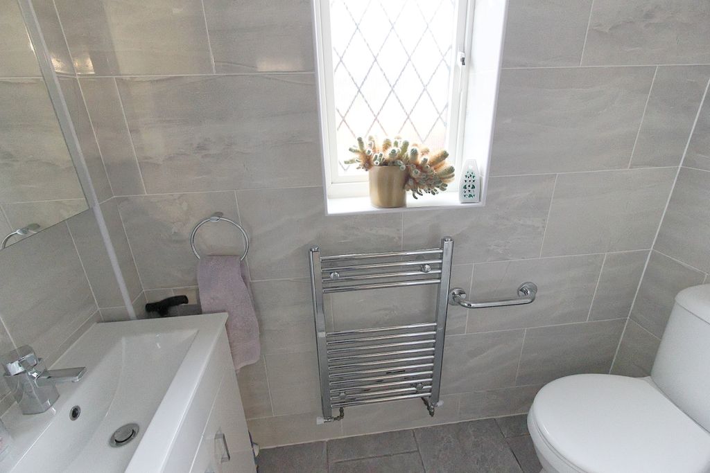 Property photo 3 of 18 Img_4058_Dxo