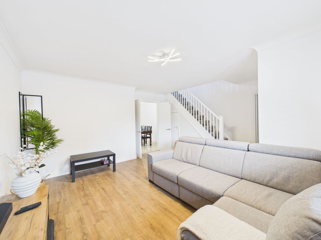 Property photo 3 of 43 Cam02023G0-Pr0197-Still006