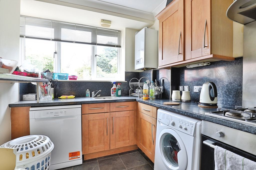 Property photo 3 of 17 Photo