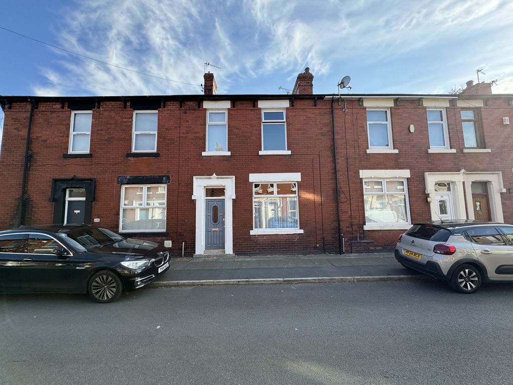 Property photo 1 of 10