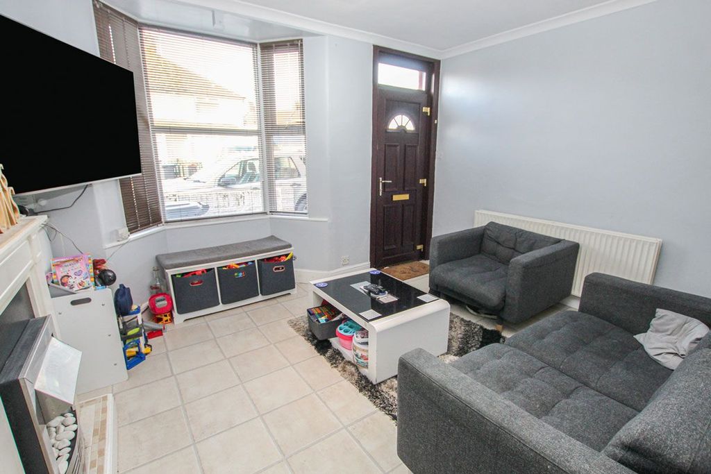 Property photo 2 of 12