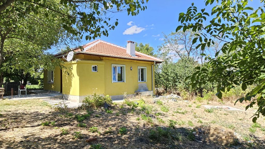 Property photo 1 of 18