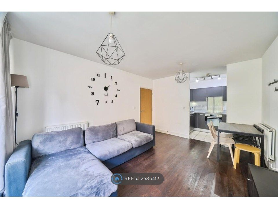 Property photo 2 of 8