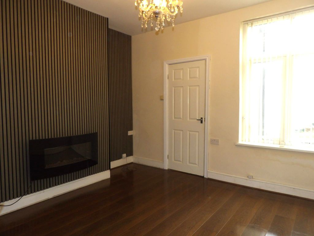 Property photo 3 of 10 Photograph 3