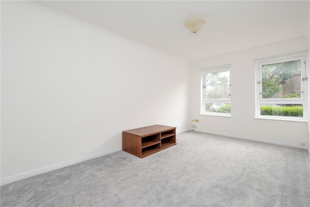 Property photo 2 of 7 Picture No. 28