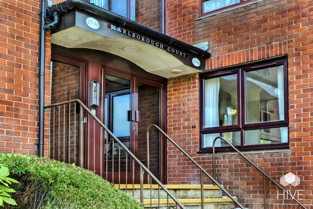 Property photo 2 of 16