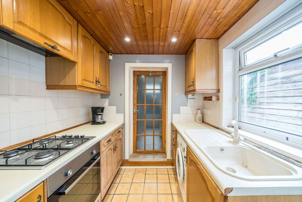 Property photo 2 of 6