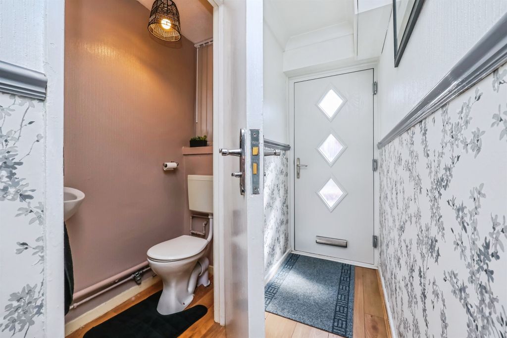 Property photo 2 of 17