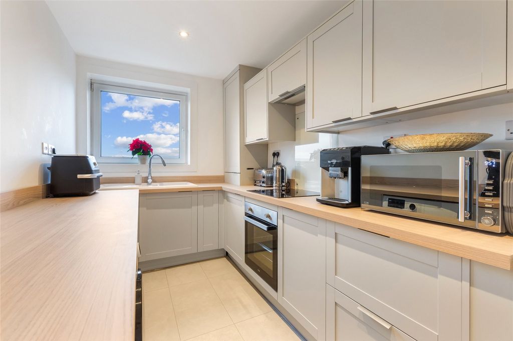 Property photo 2 of 26 Picture No. 04