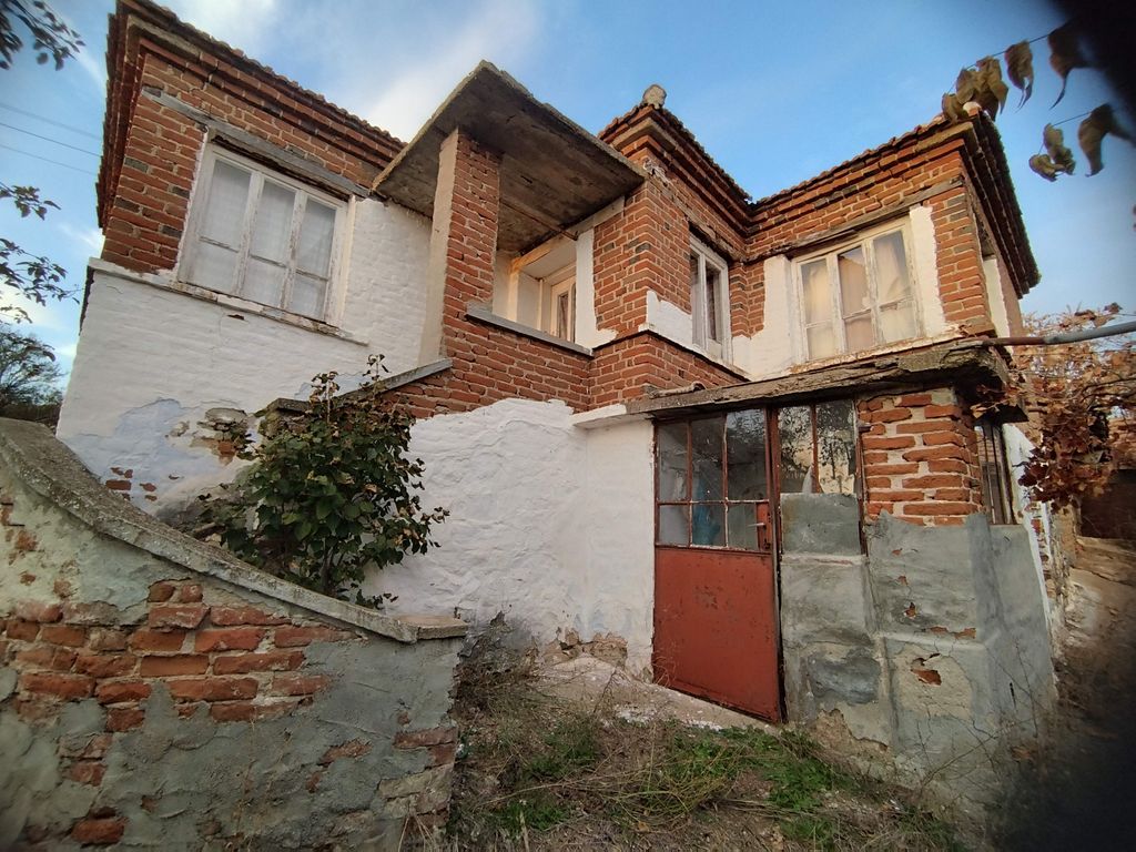 Property photo 1 of 6