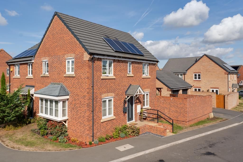 Property photo 1 of 29 5 Flinders Close, Corby (22 Of 29).Jpg
