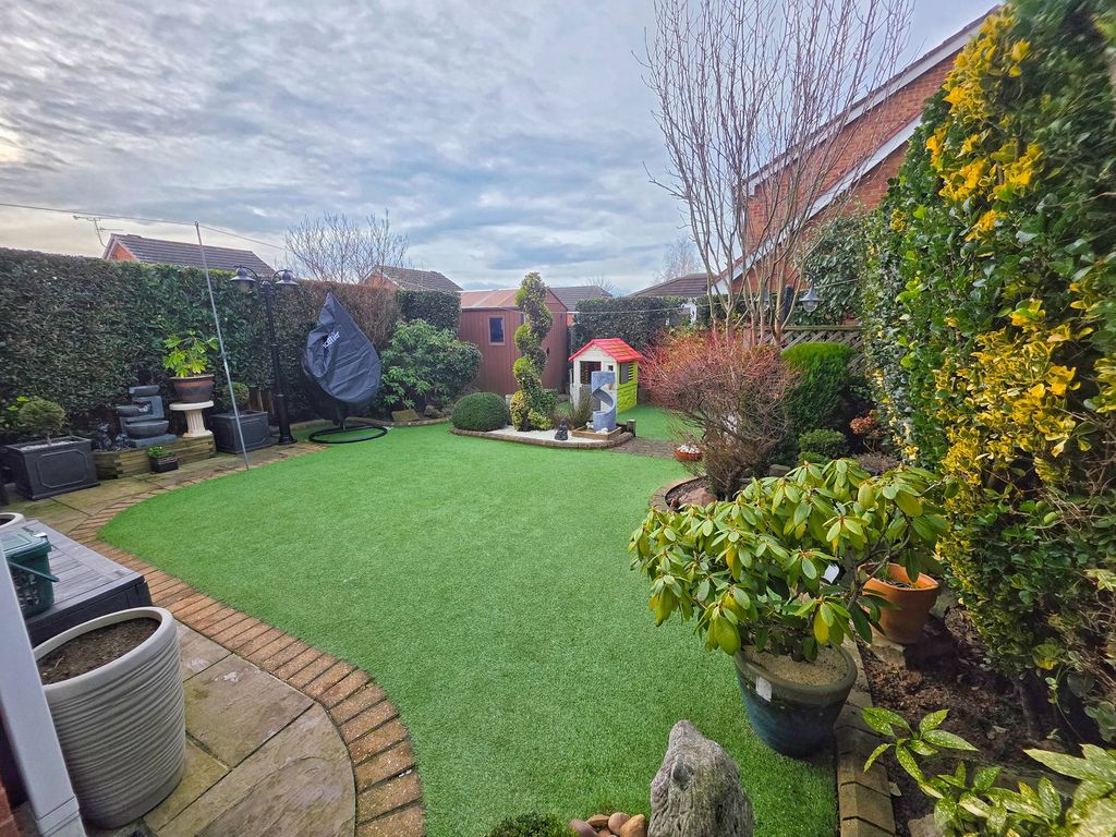Property photo 2 of 19