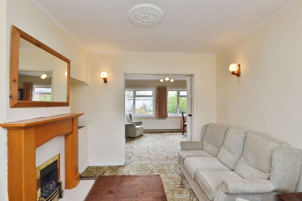 Property photo 3 of 14