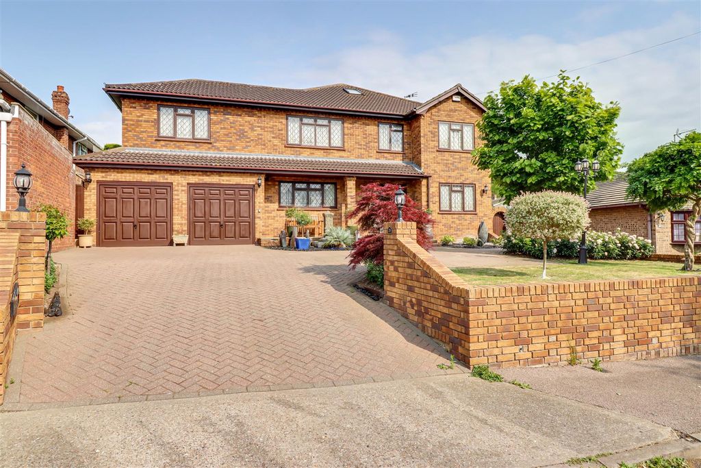 Property photo 1 of 47