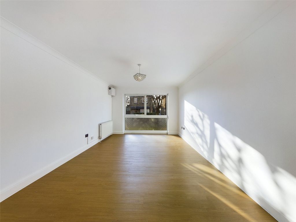 Property photo 1 of 5 Picture No. 04