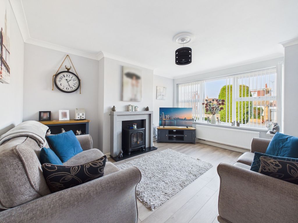 Property photo 2 of 25