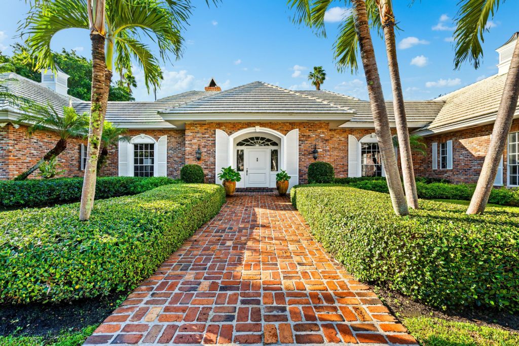 Property photo 3 of 10 <Alttext/>